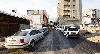 Büyükşehir, Şehir Merkezinde Arterleri Bir Bir Yeniliyor