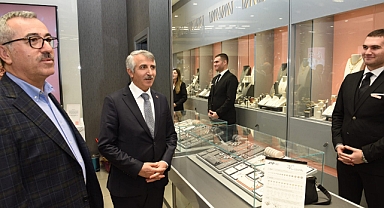 Piazzada ATASAY Mâgazası Açıldı..