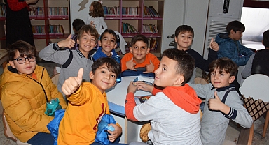 NFK Çocuk Kütüphanesi Minik Ziyaretçilerini Ağırladı