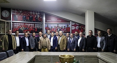 Güreş Camiası İftarda Biraraya Geldi
