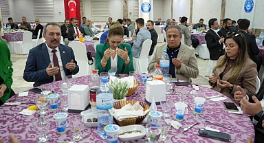 Türk Eğitim Şen'in İftarına Yoğun Katılım...