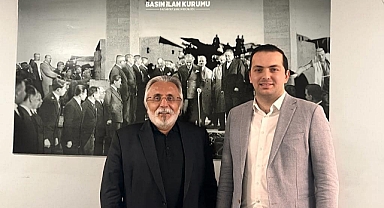Duayen Gazeteci Çiçek BİK Müdürü Güngör'ü Ziyaret Etti