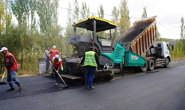 Büyükşehir, Çağlayancerit’te 65 Milyonluk Yol Yatırımı Yapıyor