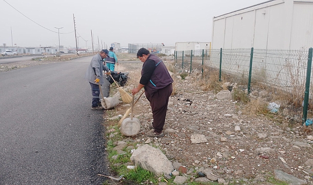 DULKADİROĞLU BELEDİYESİ, UMUT KONTEYNER KENT VE İLÇE GENELİNDE TEMİZLİK ÇALIŞMALARINI SÜRDÜRÜYOR