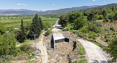 Andırın’da 5 Mahalleye Ulaşım Sağlayan Köprü Menfezde Sona Gelindi