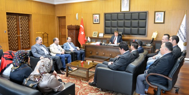 AK PARTİ İL YÖNETİMİNDEN BAŞKAN ERKOÇ’A HAYIRLI OLSUN ZİYARETİ