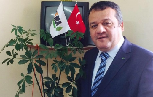 Akbaba’’Ormanlar, erozyon ve arazi kaymalarını önlüyor. Dünyadaki temiz suyun yüzde 75’ini sağlayan havzaları koruyan ormanlar, insanlar için alternatif geçim kaynakları Meydana Getiriyor’’