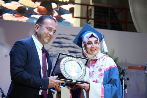 BAMBAŞKA BİR ŞİİR SERGİSİ KAPILARINI BUGÜN AÇIYOR