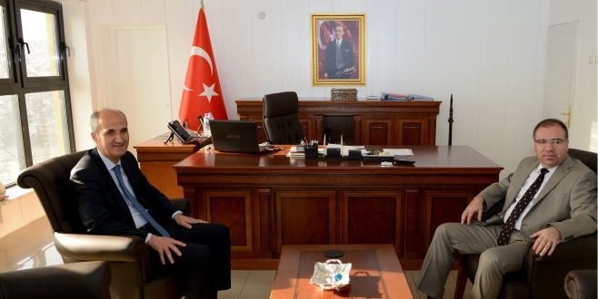 BAŞKAN OKAY’DAN KAYMAKAM TÜRKÖZ’E ZİYARET..