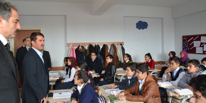 -BAŞKAN 'OKUMUŞ' 8. SINIFLARA TEOG KAZANIM DEFTERİ DAĞITTI