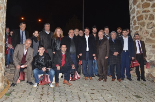 BAŞKAN OKUMUŞ GAZETECİLERİ BABABURUN KALE PARK’TA AĞIRLADI.