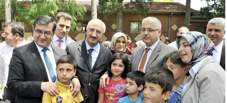 BÜYÜKŞEHİR’DEN ENGELLİLERE PİKNİK VE EĞLENCE