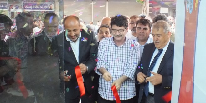 BÜYÜKŞEHİR TARAFTARLAR DERNEĞİ LOKALİNİN AÇILIŞI BAŞKAN MAHÇİÇEK VE KULÜP BAŞKANLARI TARAFINDAN YAPILDI.