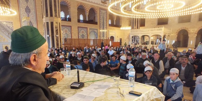 Çocuklar ve Gençler Sordu, Din Işleri Yüksek Kurulu Üyesi İbrahim Hilmi Karslı Cevapladı.