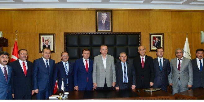 CUMHURBAŞKANI ERDOĞAN’DAN BAŞKAN ERKOÇ’A ZİYARET