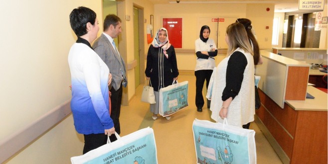 DÜNYAYA MERHABA DİYEN MİSAFİRLERE İLK HEDİYELER ONİKİŞUBAT’TAN