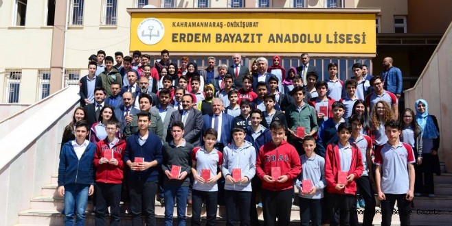 “EDEBİMİZİ KAYBETMEZ VE ÇOK ÇALIŞIRSAK, EMİN OLUN GELECEK TÜRKİYE’NİNDİR”