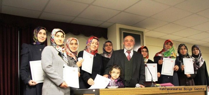 Eğitimi Tamamlayan Bayanlar Belgelerini Müftü İsmail Günay’ın Elinden Aldılar…