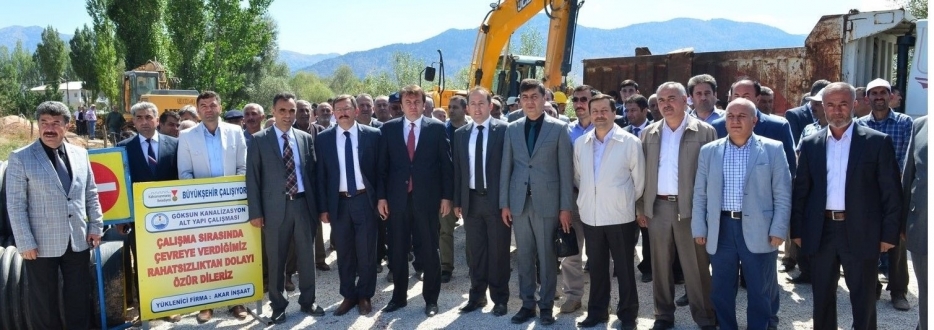 GÖKSUN İLÇEMİZE HAYIRLI OLSUN. KANALİZASYONUN TEMELİ ATILDI.