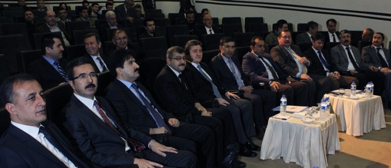Gülkesen''Cari açık enerji tasarrufu ile azalabilir''