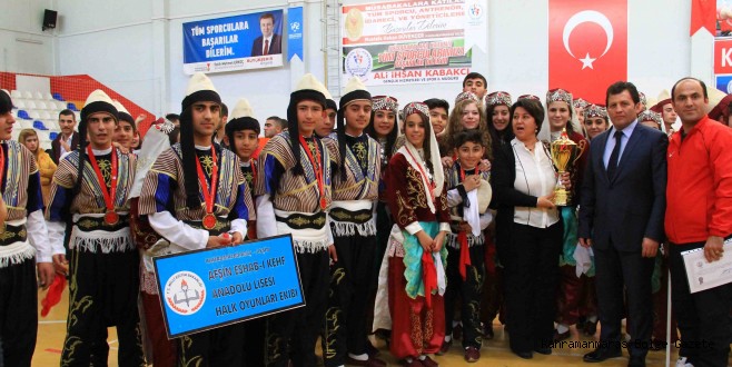 HALK OYUNLARINDA EN İYİ OKULLAR SEÇİLDİ