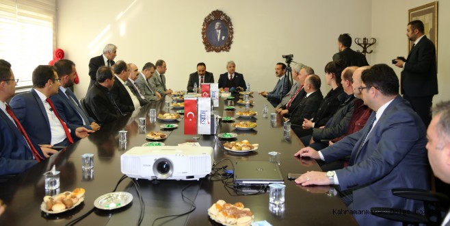 KMTSO’DAN ÖĞRENCİLERE KİTAP VE GİYİM YARDIMI