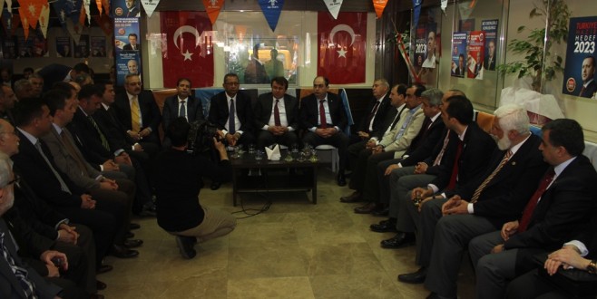 KMTSO’dan Siyasi Partilere Nezaket Ziyareti