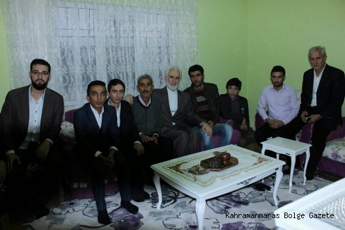 KSÜ İLAHİYAT ÖĞRENCİLERİNDEN ANLAMLI DAVRANIŞ''ŞEHİT EVİNDE HATİM İNDİRDİLER''