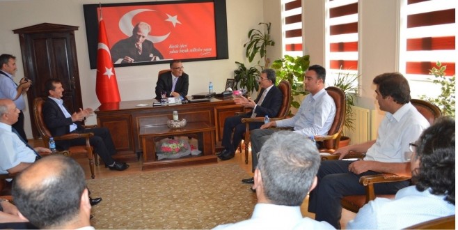 KSÜ REKTÖRÜ KARAASLAN PAZARCIK İLÇESİNİ ZİYARET ETTİ.