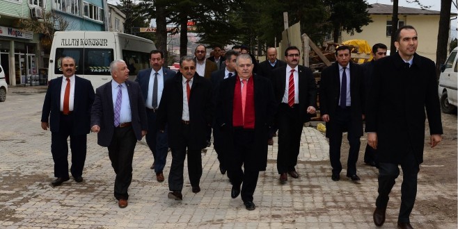 Mahçiçek:“KAHRAMANMARAŞ’I EL BİRLİĞİYLE GELECEĞE TAŞIYACAĞIZ”