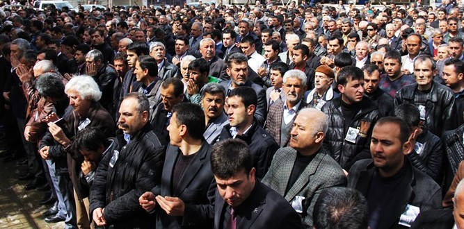 Merhum Mustafa Paksoy Uzunsöğüt Mahallesinde Dualarla Defnedildi.