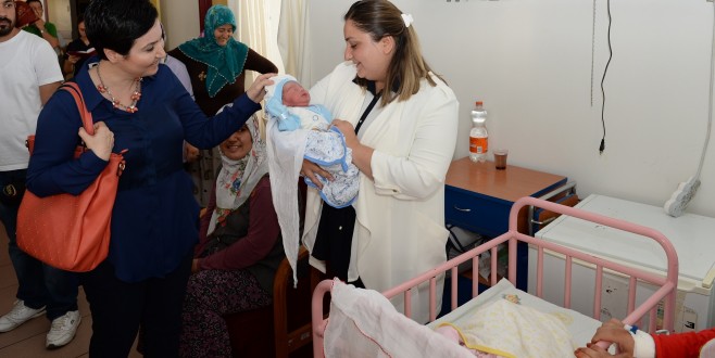 ONİKİŞUBAT BELEDİYESİ PUSET YARDIMINDA 500 BEBEĞE ULAŞILDI