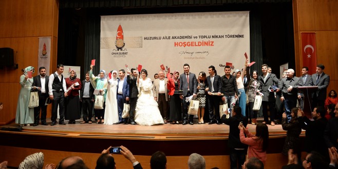 ONİKİŞUBAT'TA HUZURLU AİLE EĞİTİMİ ALIP, DÜNYA EVİNE GİRDİLER