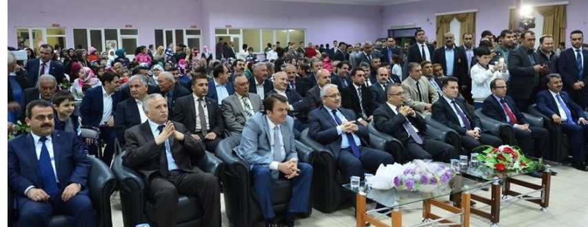Pazarcık İlçe Müftülüğünce düzenlenen Kutlu doğum coşkusu salona sığmadı…