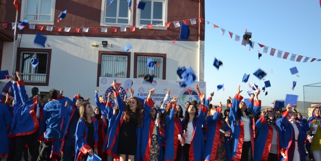 PAZARCIK MYO’DA GÖRKEMLİ MEZUNİYET TÖRENİ