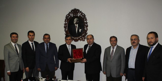Rektör Karaaslan’dan Karaküçk’e veda ziyareti.