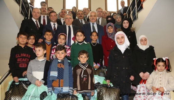 RESİM, ŞİİR VE KOMPOZİSYON YARIŞMASINDA DERECEYE GİREN SURİYELİ ÖĞRENCİLERE ÖDÜLLERİ VERİLDİ