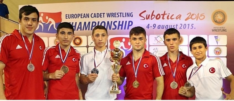 SERBEST GÜREŞ MİLLİ TAKIMIMIZ, AVRUPA İKİNCİSİ OLDU
