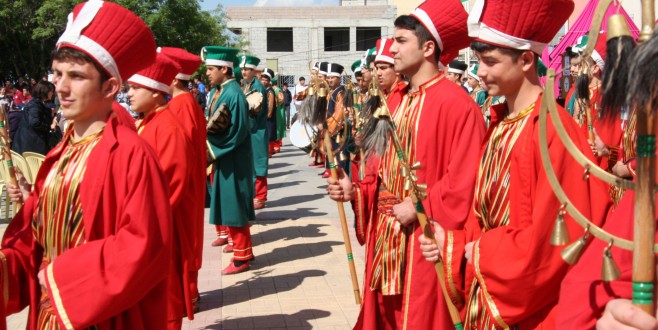 Sütçü İmam Anadolu İmam Hatip Lisesi’nde Mehteranlı Kutlu Doğum etkinliğ