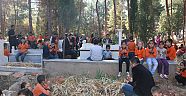 BAŞKAN BOZDAĞ VE 15 TEMMUZ İLKOKULU ÖĞRENCİLERİNDEN ANLAMLI ZİYARET