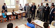 Dulkadiroğlu Belediyesinden Öğrencilere Kırtasiye Malzemesi Dağıtımı Yapıldı.