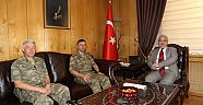 GARNİZON KOMUTANI MU. KUR. ALB. ACAR’DAN VALİ GÜVENÇER’E VEDA ZİYARETİ