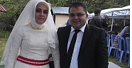 İlimizin genç ve başarılı eğitimcisi Murat Sarıbıyık Kır düğünü ile evlendi.