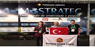 KAHRAMANMARAŞ’LI GENÇ FİZİK-MATEMATİK PROJESİNDE DÜNYA BİRİNCİSİ OLDU.