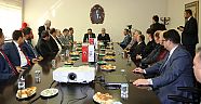 KMTSO’DAN ÖĞRENCİLERE KİTAP VE GİYİM YARDIMI