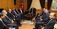 MEMUR-SEN GENEL BAŞKANI ALİ YALÇIN VALİ GÜVENÇER’İ MAKAMINDA ZİYARET ETTİ