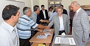 MİLLETVEKİLİ SAĞLAM VE BAŞKAN MAHÇİÇEK OYLARINI BİRLİKTE KULLANDILAR.