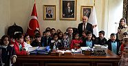 MİNİK YÜREKLER ONİKİŞUBAT BELEDİYESİNDE BAŞKAN MAHÇİÇEK’İN KONUĞU OLDULAR.