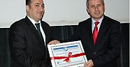 NEZİHE ÖKSÜZ ÖĞRENCİLERİ SERTİFİKALARINI TÖRENLE ALDI.