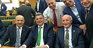 Pakdil, 256 üyenin tamamının oyunu alarak güven tazeledi